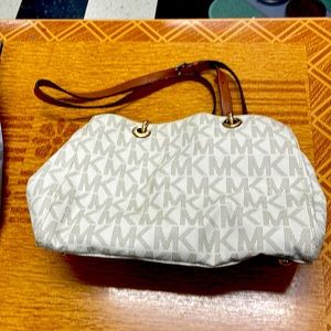 Michael Kors women’s shoulder bag